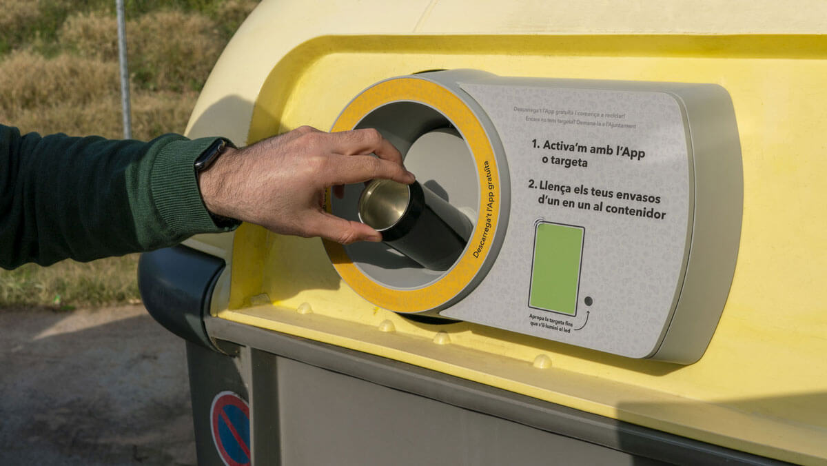 candam-smart-ring-reward-as-you-throw__clean